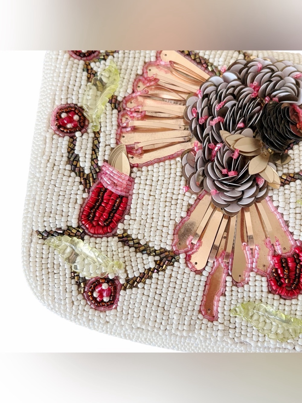 NWT Beaded Floral Hummingbird Embellished Crossbody Bag - Picture 4 of 5